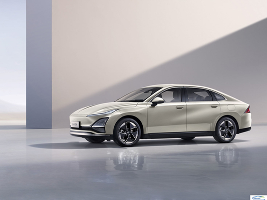 2024 Wuling Starlight 70 χλμ. Στερεόσημο Σεντάν Ηλεκτρικό Επιβατικό Αυτοκίνητο