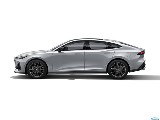 Αριστερό τιμόνι Changan UNI-V 2024 1.5T Βενζινοκίνητο οχήμα με κινητήρα καυσίμου