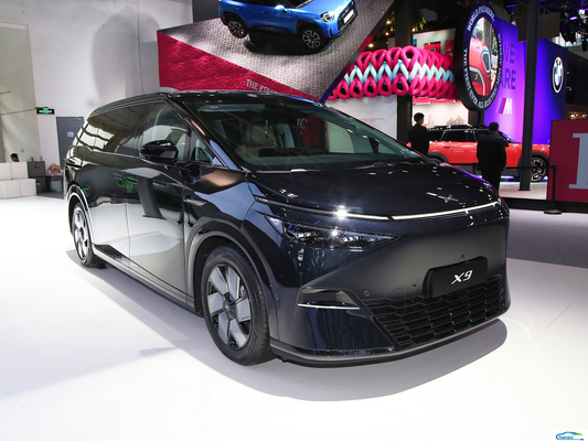 Xpeng Xiaopeng X9 MPV Ενέργεια Οχήμα Ηλεκτρικό αυτοκίνητο για τους πελάτες λιανικής