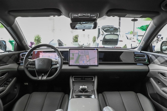 BYD Clean Energy Hybrid Qin L Dm-I-2024 Sedan Ένα μεσαίου μεγέθους Phev αυτοκίνητο με διπλό σύστημα κινητήρα