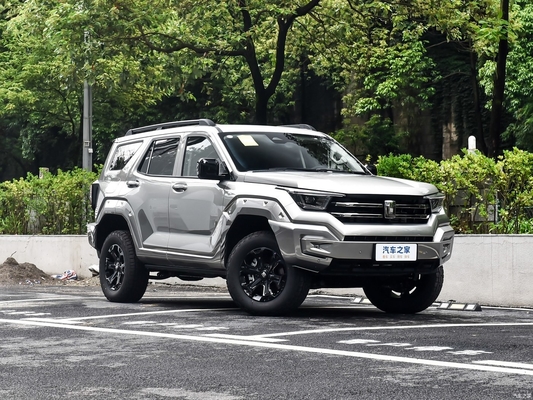 Βιώστε την συγκίνηση του off-road με το GWM Tank 400 Hi4-T Hybrid PHEV Off-Road SUV