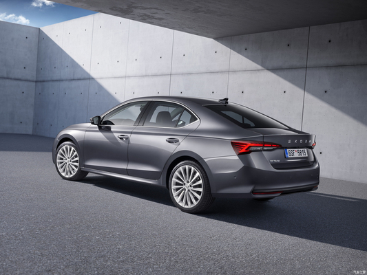 2024 Skoda Octavia Pro TSI280 1.5L Βενζινοκίνητο αυτοκίνητο με ESC και κανονικό ρυθμιστικό ρυθμού