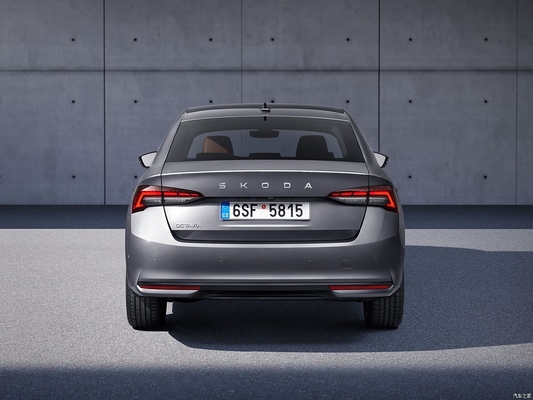 2024 Skoda Octavia Pro TSI280 1.5L Βενζινοκίνητο αυτοκίνητο με ESC και κανονικό ρυθμιστικό ρυθμού