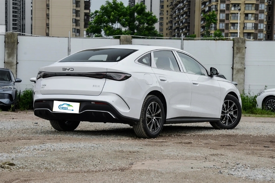 Το 1,5 λίτρων PHEV Sedan της Byd με μέγιστη μάζα πλήρους φόρτωσης 2150Kg για ασύγκριτη πολυτέλεια και άνεση.