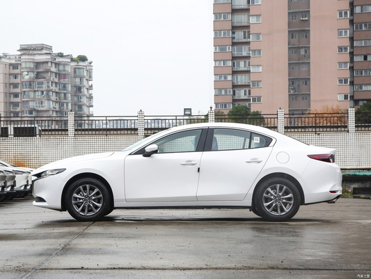 2023 Mazda 3 Axela 1.5L Manual Edition Βενζινοκίνητο SUV Sedan με φώτα LED από την Κίνα