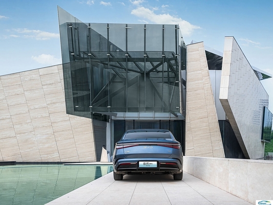 Μέση έκδοση Glory Dm-I 121Km Elite Type Sedan με σύστημα τιμονιού ανάρτησης από την BYD