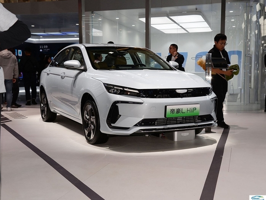 Συμπληκτικό Sedan Υβριδικό Dihao L Αυτοκίνητο για Geely και μακροχρόνια επιβατική ζώνες σωλήνες