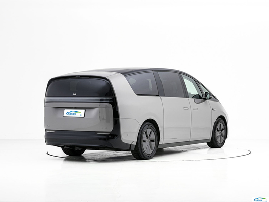 Διάρθρωση σώματος MPV Direct Mega-2024 Ultra Commercial Vehicle για οχήματα ενέργειας Lixiangl
