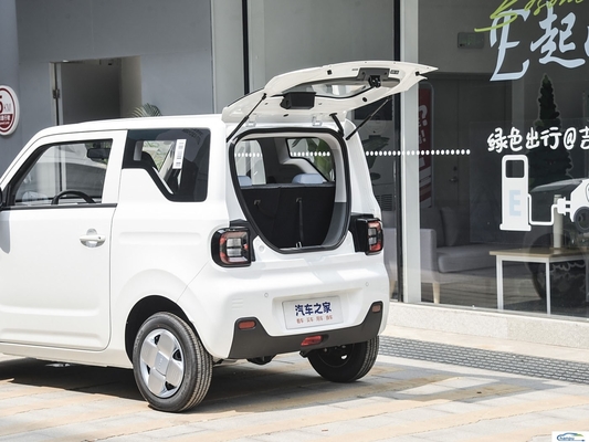 Ηλεκτρικό αυτοκίνητο Geely Προσαρμοσμένο σύστημα Mini Hatchback με βελτιωμένο φωτισμό και αισθητήρες