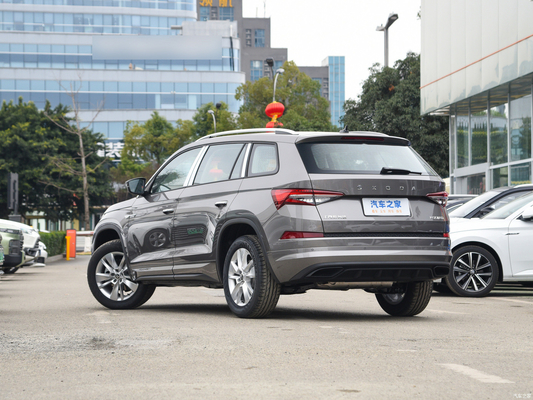 2023 Skoda Kodiaq 2.0T 186hp 220hp 5/7 καθίσματα Εικονική οθόνη αφής Ηλεκτρικό φρένο στάθμευσης Βενζινοκίνητα αυτοκίνητα για Volkswagen