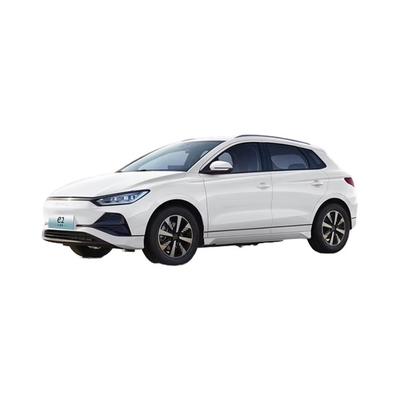 Η ηλεκτρική σεντάν BYD E2 της Chongqing Hanpu Automobile είναι προσιτή και ενεργειακή.