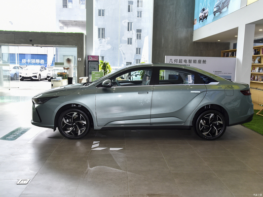 2024 Geely G6 Γεωμετρία 410KM 520KM 5 θέσεων EV Sedan Κινέζικο ηλεκτρικό όχημα ενέργειας
